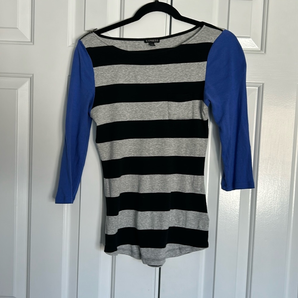 Express 3/4 sleeve boat neck tee size small